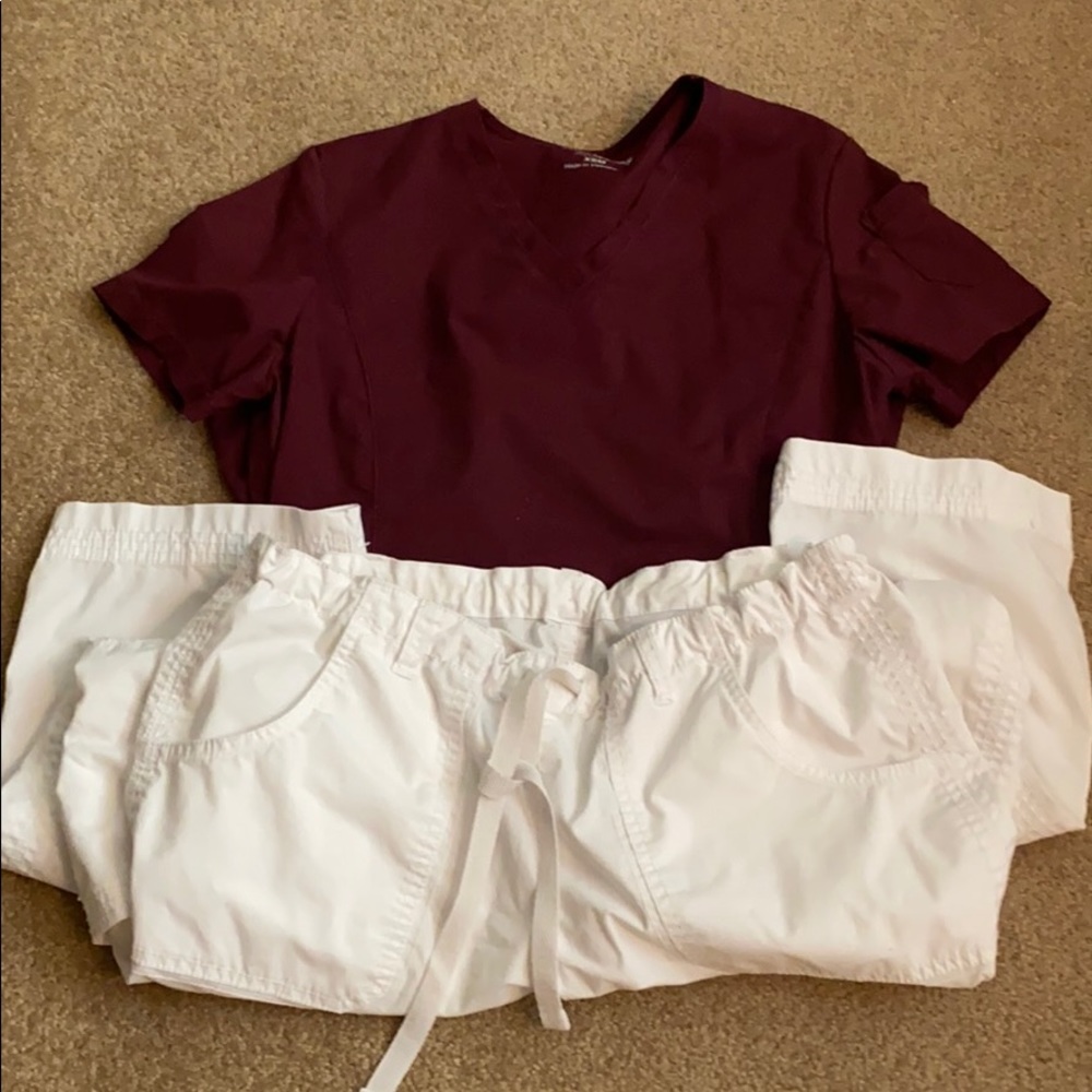 Scrub set